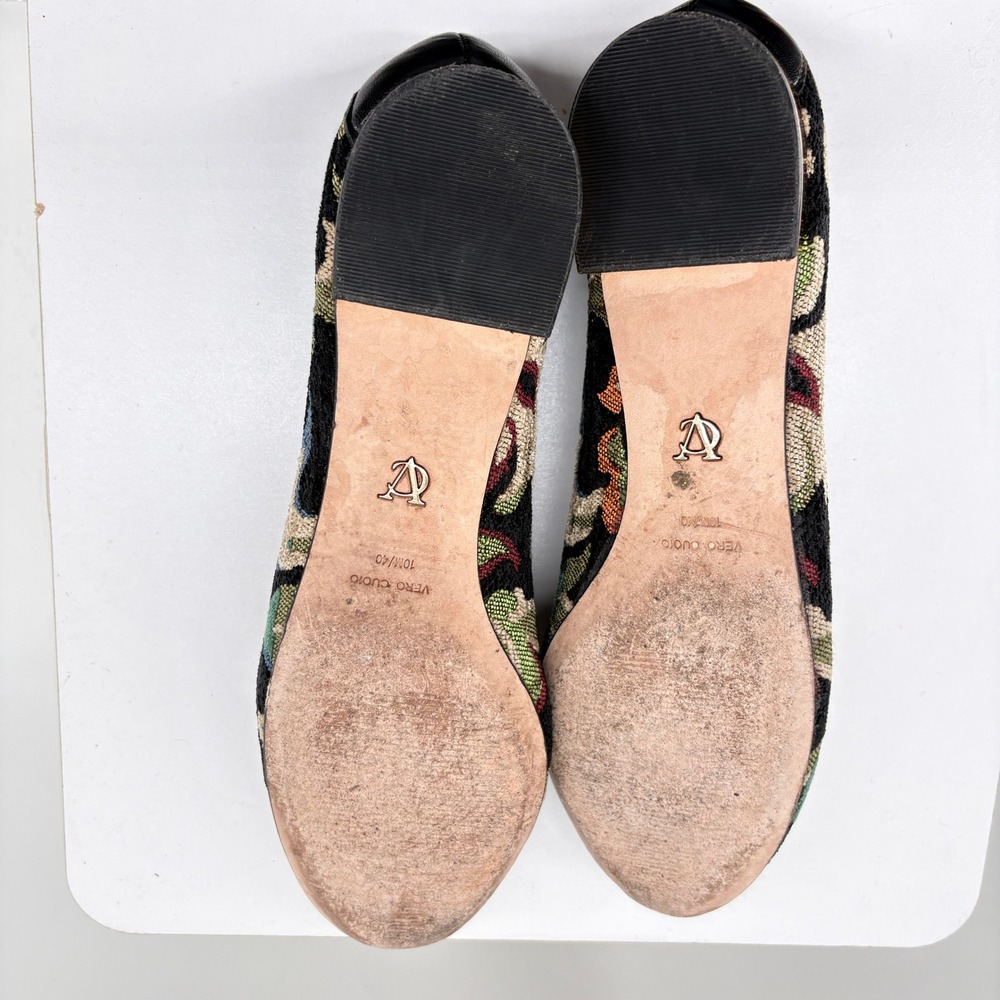 Vince Camuto Signature Tapestry Floral Loafers Black Gold Accent 10M 40 Italy - Picture 6 of 7